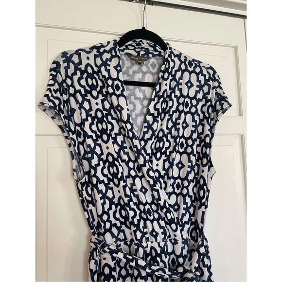 Tommy bahama blue and white geometric printed maxi dress large - Picture 4 of 10